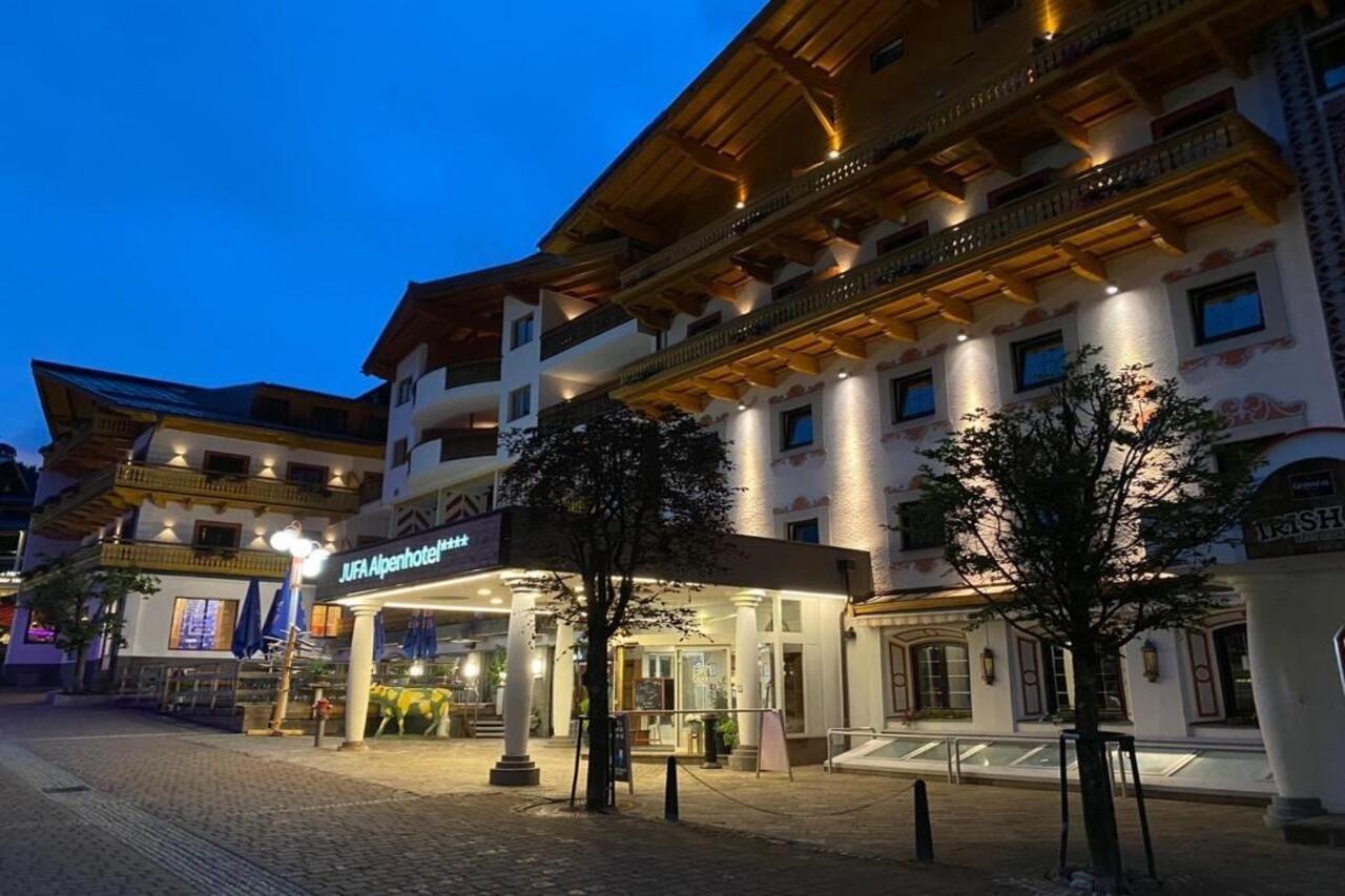 Jufa Alpenhotel Saalbach Esterno foto